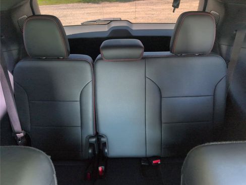 Used 2024 Chevrolet Traverse RS w/ LPO, Floor Liner Package AWD/4WD image 37
