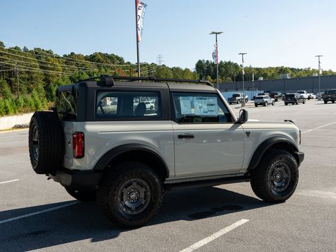 New 2025 Ford Bronco 2-Door w/ Sasquatch Package AWD/4WD image 10