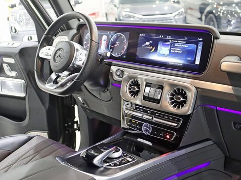 Used 2024 Mercedes-Benz G 550 image 35