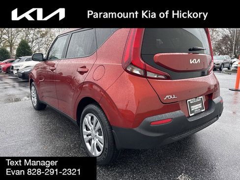 Used 2022 Kia Soul LX image 5