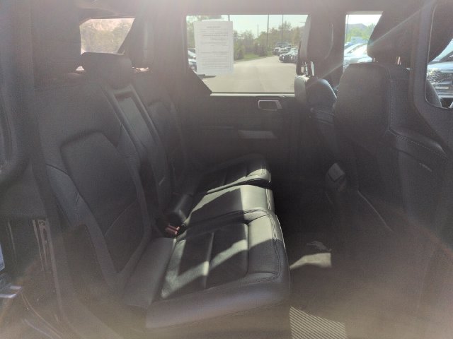 Certified 2022 Ford Bronco Outer Banks w/ Sasquatch Package AWD/4WD image 18