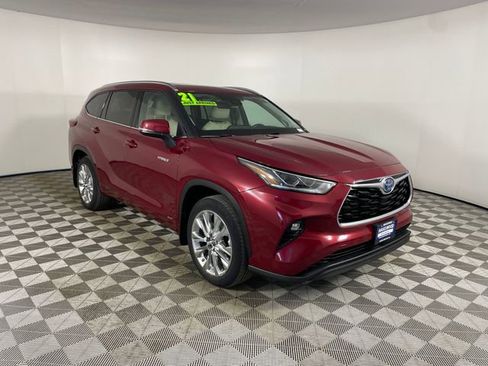 Used 2021 Toyota Highlander Limited AWD/4WD image 24