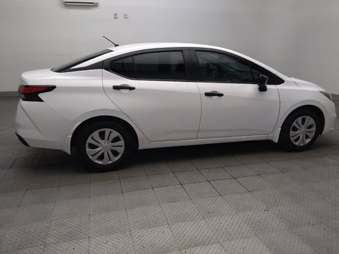 Used 2021 Nissan Versa S FWD image 10