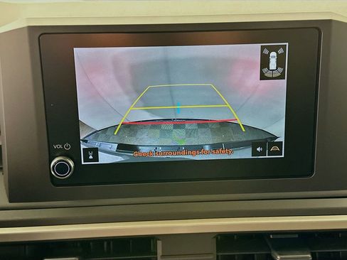 Used 2025 Toyota Tacoma SR image 14