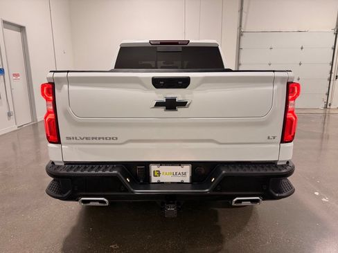 Used 2025 Chevrolet Silverado 1500 LT Trail Boss w/ Convenience Package II AWD/4WD image 6