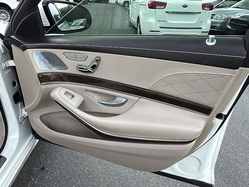 Used 2017 Mercedes-Benz S 550 Sedan image 28