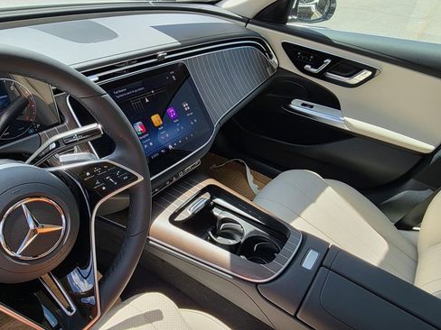 New 2026 Mercedes-Benz E 450 4MATIC Sedan image 21