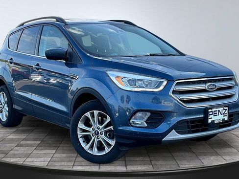 Used 2018 Ford Escape SEL w/ Ford Safe & Smart Package AWD/4WD image 3