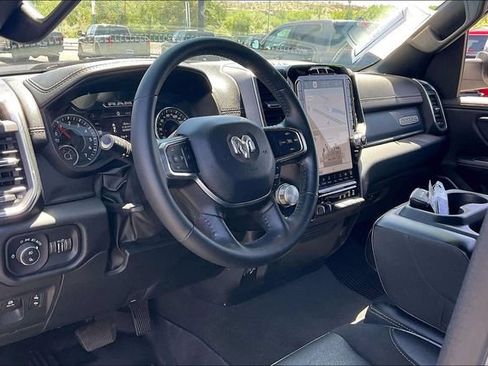 Used 2023 RAM 1500 Laramie AWD/4WD image 13