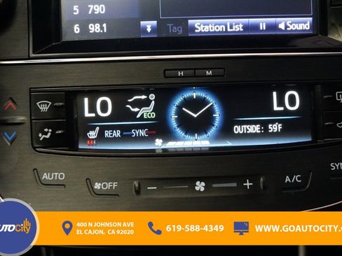 Used 2017 Toyota Avalon Limited image 20