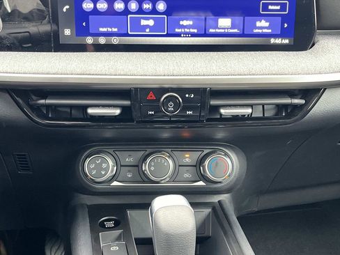 New 2026 Nissan Kicks S image 26