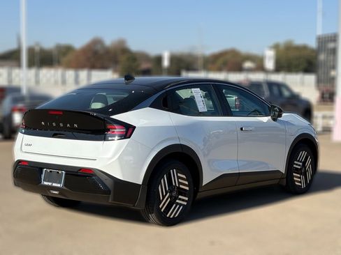 New 2026 Nissan Leaf SV+ w/ Floor Mat Package (SV+) image 6