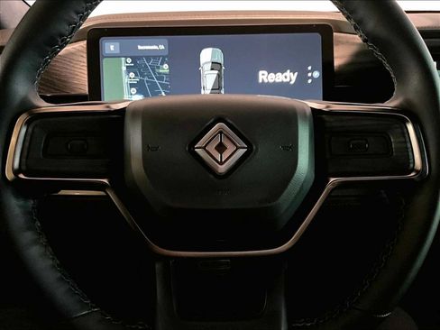 Used 2023 Rivian R1S Adventure image 18