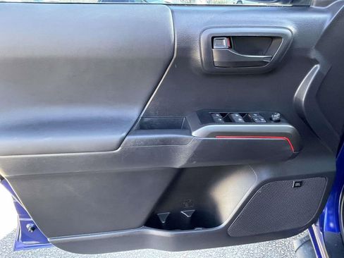 Used 2022 Toyota Tacoma 2WD Double Cab image 16