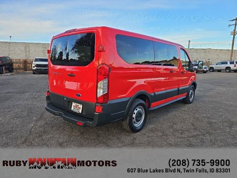 Used 2017 Ford Transit 150 XL image 7