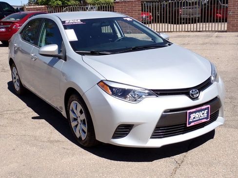 Used 2015 Toyota Corolla LE FWD image 6
