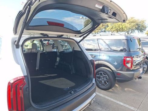 Used 2022 Kia Telluride EX w/ Towing Package AWD/4WD image 35