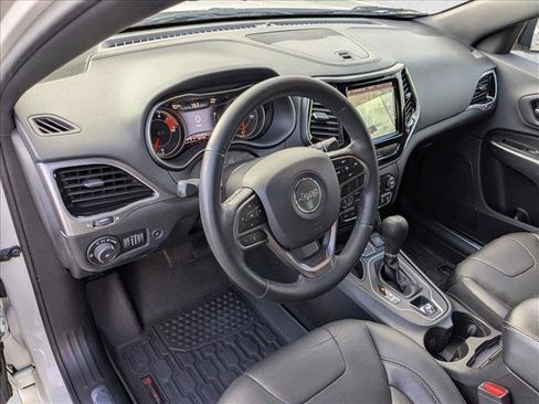 Used 2019 Jeep Cherokee High Altitude image 10