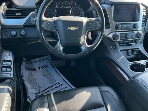 Used 2018 Chevrolet Suburban LT image 5
