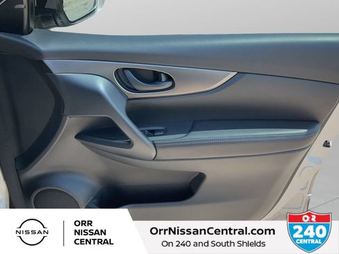 Used 2022 Nissan Rogue Sport S FWD image 10