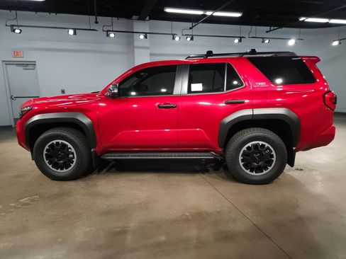 New 2026 Toyota 4Runner TRD Off-Road Premium AWD/4WD image 4