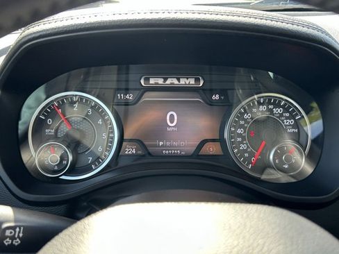 Used 2024 RAM 1500 Laramie image 18