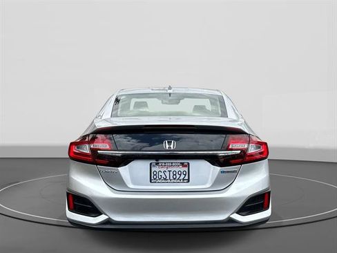 Used 2018 Honda Clarity Plug-In Hybrid image 5