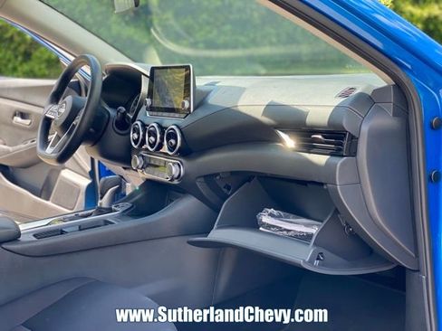 Used 2024 Nissan Sentra SV FWD image 17