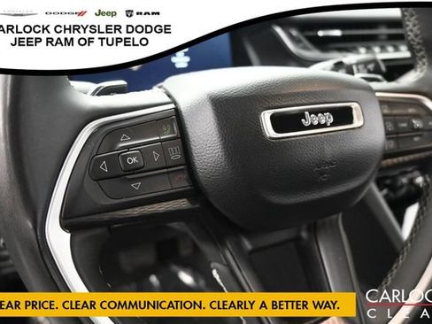 Used 2023 Jeep Grand Cherokee L Laredo AWD/4WD image 16