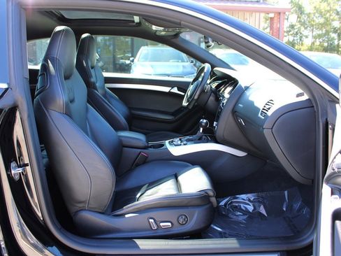 Used 2013 Audi S5 Prestige w/ Prestige Pkg image 19
