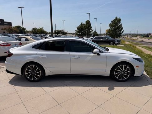 Used 2020 Hyundai Sonata Limited w/ Cargo Package FWD image 10
