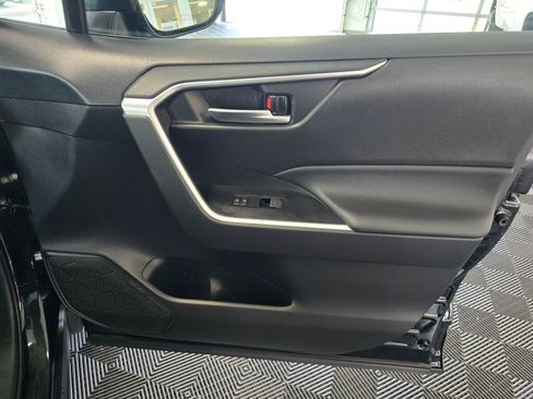 Certified 2025 Toyota RAV4 XLE AWD/4WD image 43