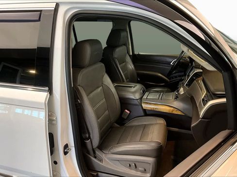 Used 2017 GMC Yukon Denali w/ Open Road Package RWD image 8