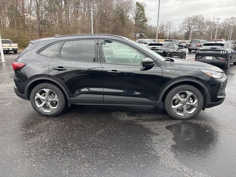 Used 2025 Ford Escape ST-Line w/ Tech Pack #1 image 9