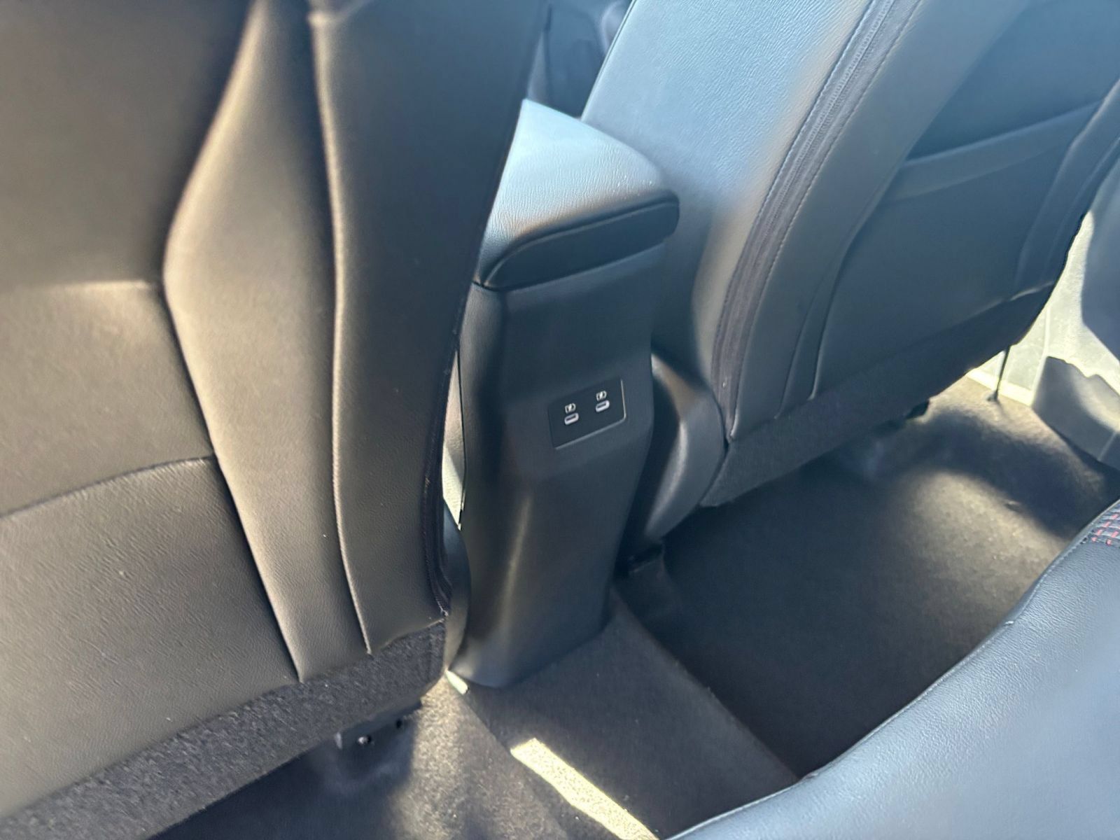 Used 2026 Nissan Kicks SR AWD/4WD image 22