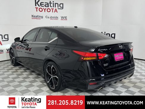 Used 2024 Nissan Altima 2.5 SR w/ SR Premium Package image 7