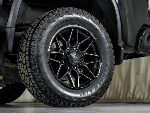 Used 2024 Chevrolet Silverado 2500 High Country w/ High Country Premium Package AWD/4WD image 57