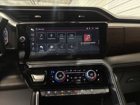 Used 2024 GMC Sierra 3500 Denali Ultimate image 22