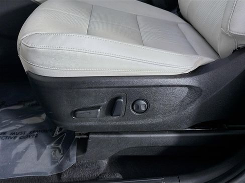 Certified 2022 Kia Telluride EX image 22