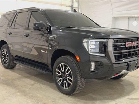 Used 2024 GMC Yukon AT4 w/ Technology Package image 2
