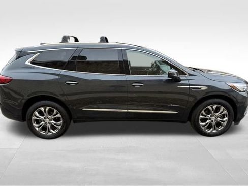 Used 2019 Buick Enclave Avenir w/ Avenir Technology Package image 4