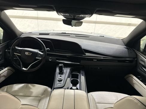 Used 2021 Cadillac Escalade Sport w/ LPO, ONYX Package AWD/4WD image 21