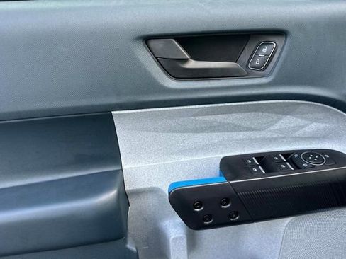 Used 2025 Ford Maverick XLT w/ Equipment Group 302A image 10