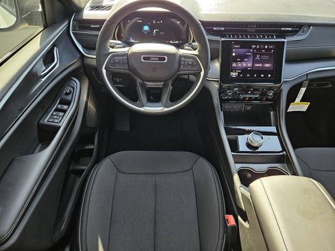 New 2026 Jeep Grand Cherokee Laredo X RWD image 10