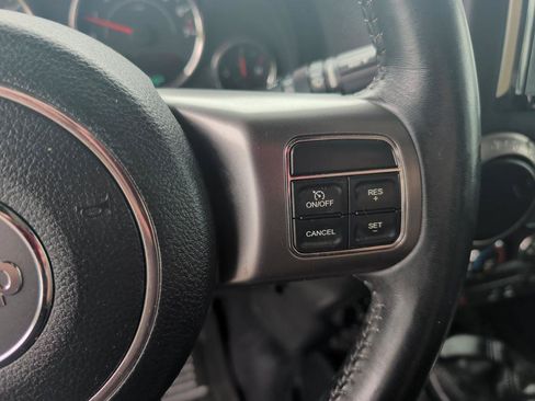 Used 2018 Jeep Wrangler Unlimited Sahara AWD/4WD image 20