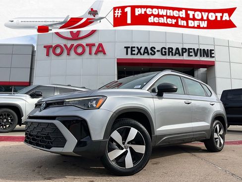 Used 2025 Volkswagen Taos S image 1