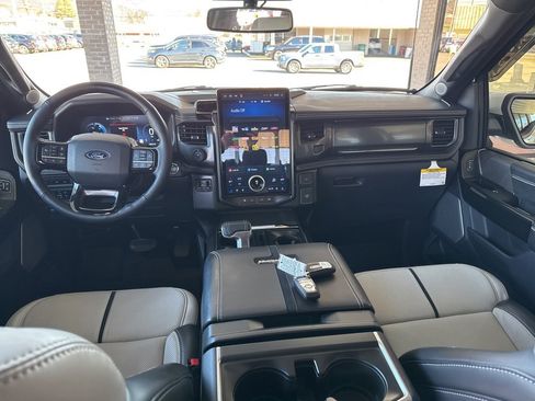 Certified 2024 Ford F150 Lightning Platinum image 31