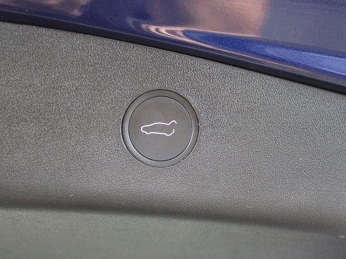 Used 2022 Tesla Model 3 image 23