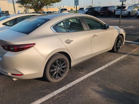 Used 2025 MAZDA MAZDA3 s FWD image 3