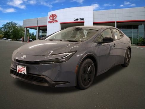 New 2026 Toyota Prius LE image 5